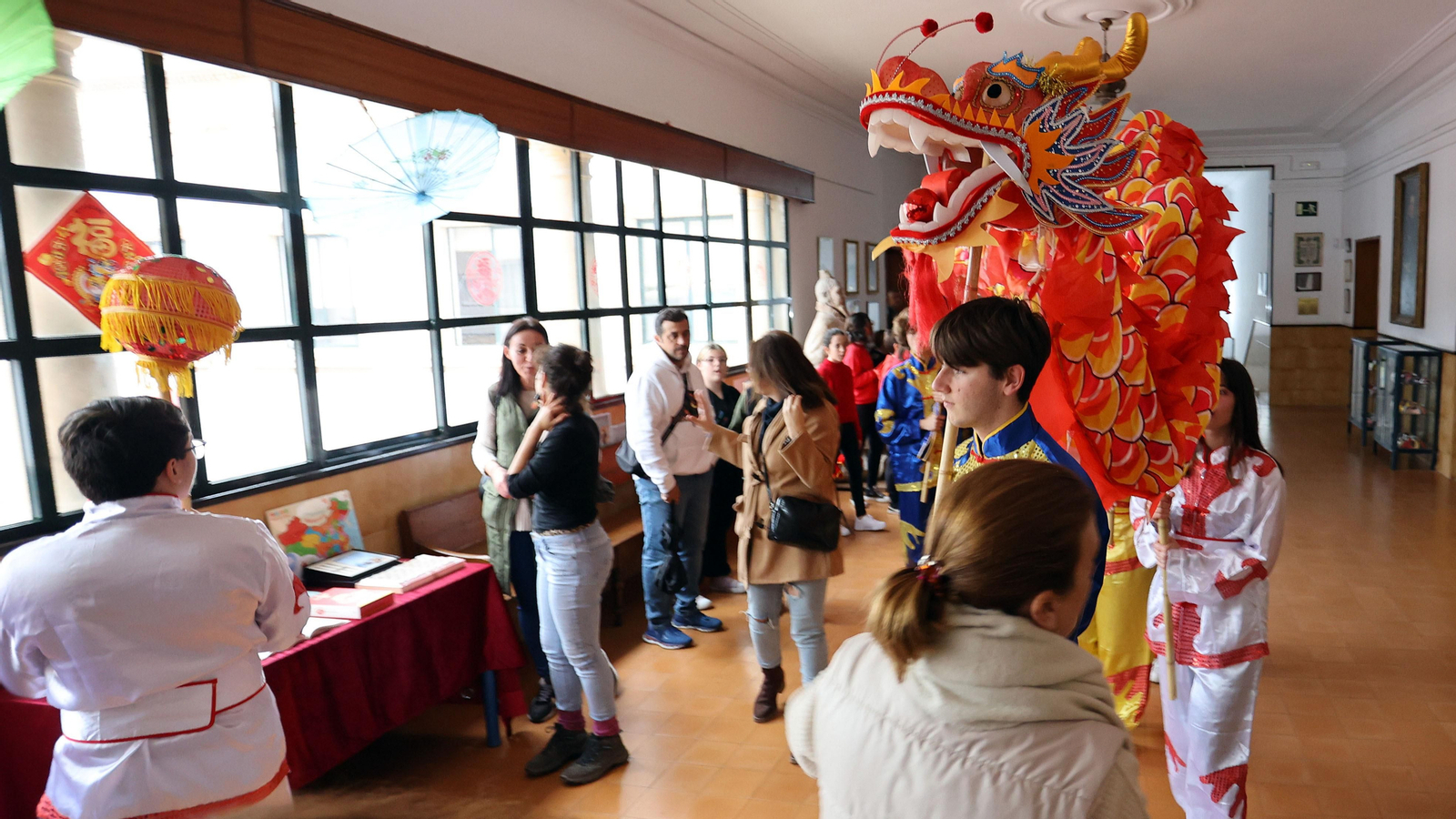 Celebración del Año Nuevo Chino en el IES Coloma de Jerez