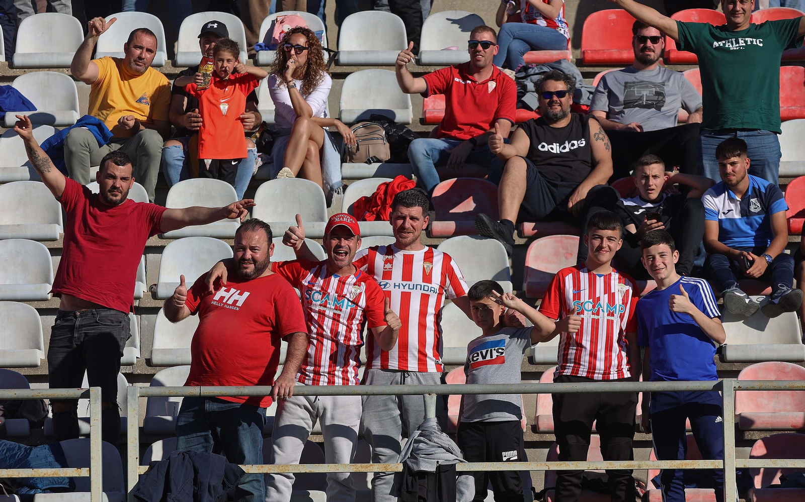 Búscate en el Nuevo Mirador durante el Algeciras - Real Madrid Castilla de Primera Federación