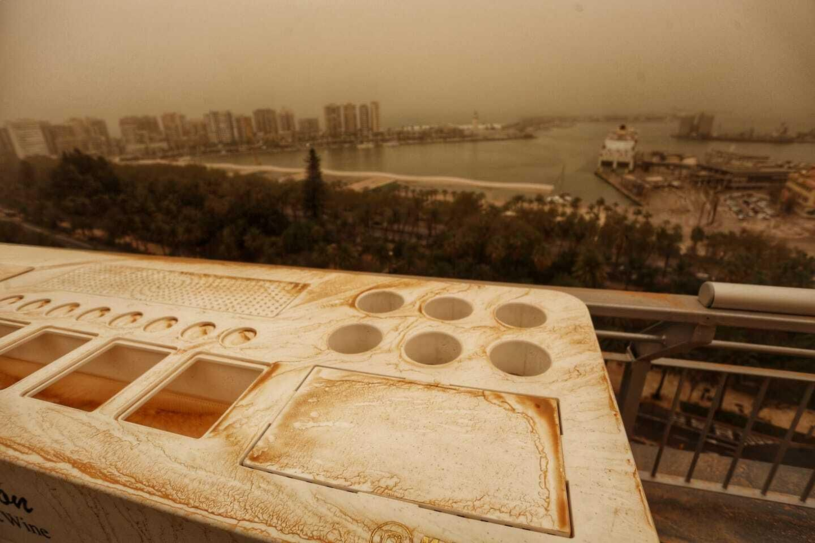 Las fotos de la calima en Málaga: vuelve la nube de polvo africano