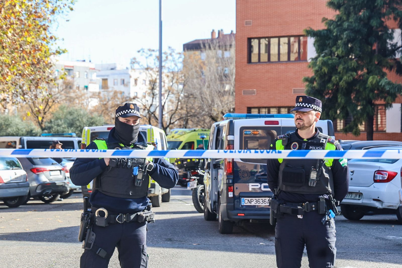Fotografías de la atención a las familias de las víctimas en el Centro Cívico Poniente Sur de Córdoba