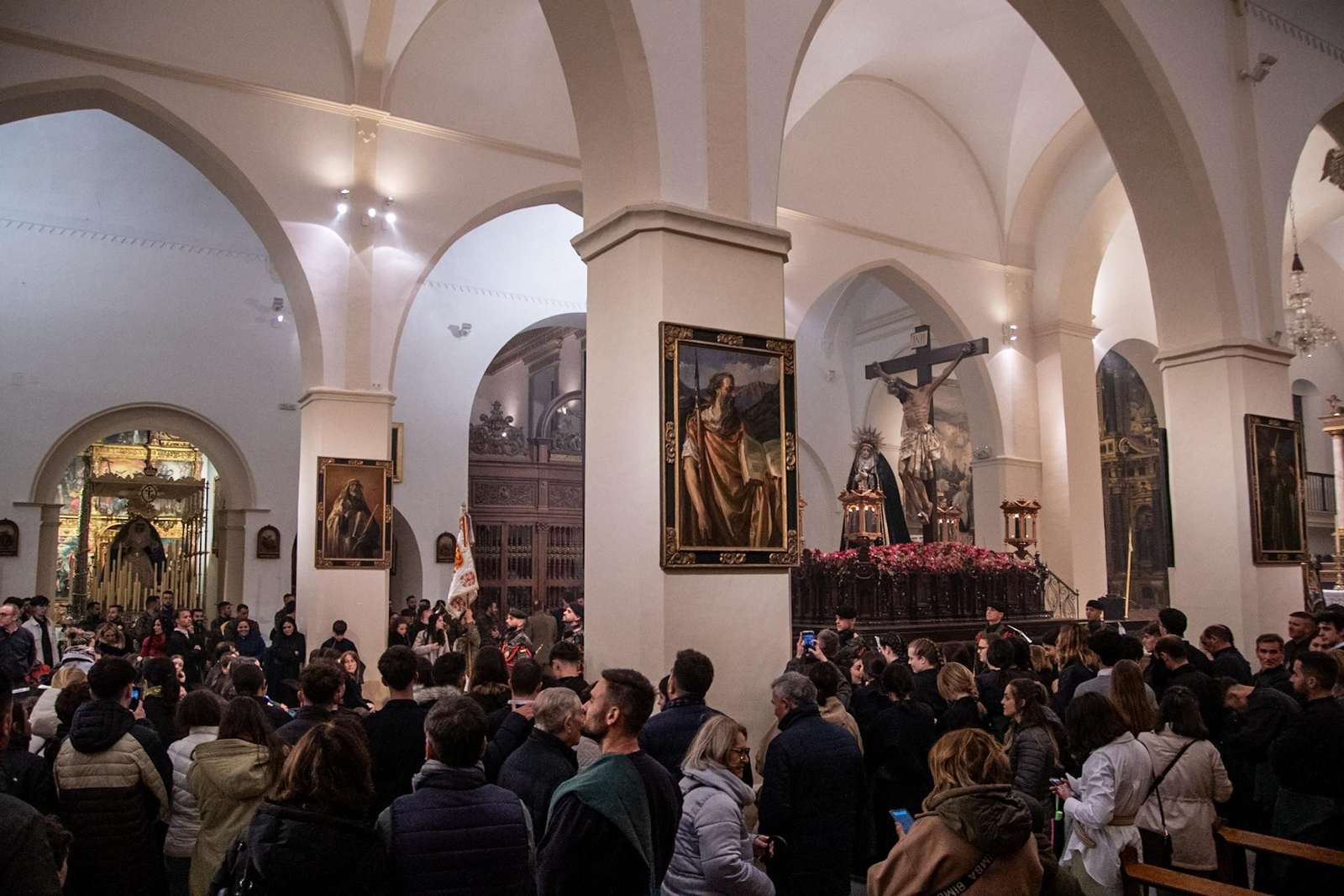VERA CRUZ Martes Santo en Montilla: Las imágenes de una tarde cofrade deslucida por el mal tiempo