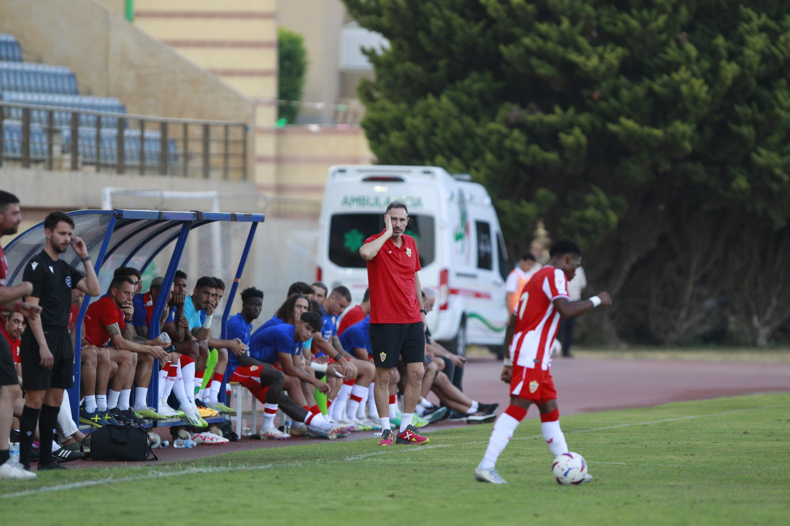 Imágenes del amistoso El Ejido-U.D. Almería