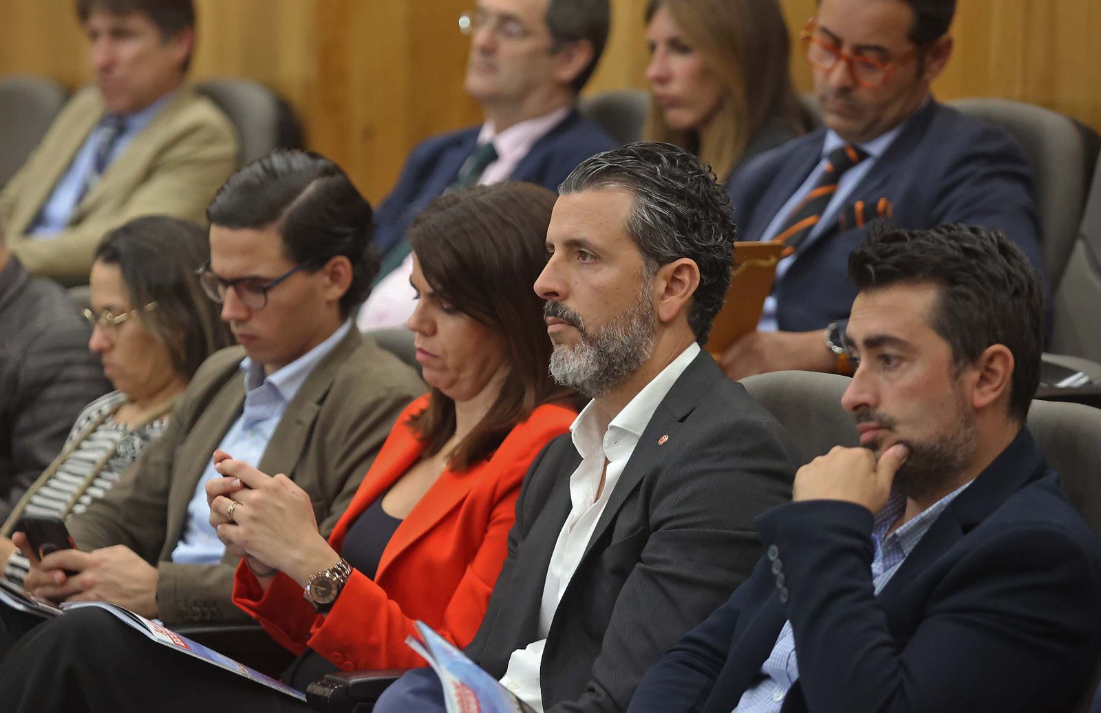 Imágenes de la presentación de la revista Andalucía Económica en Algeciras