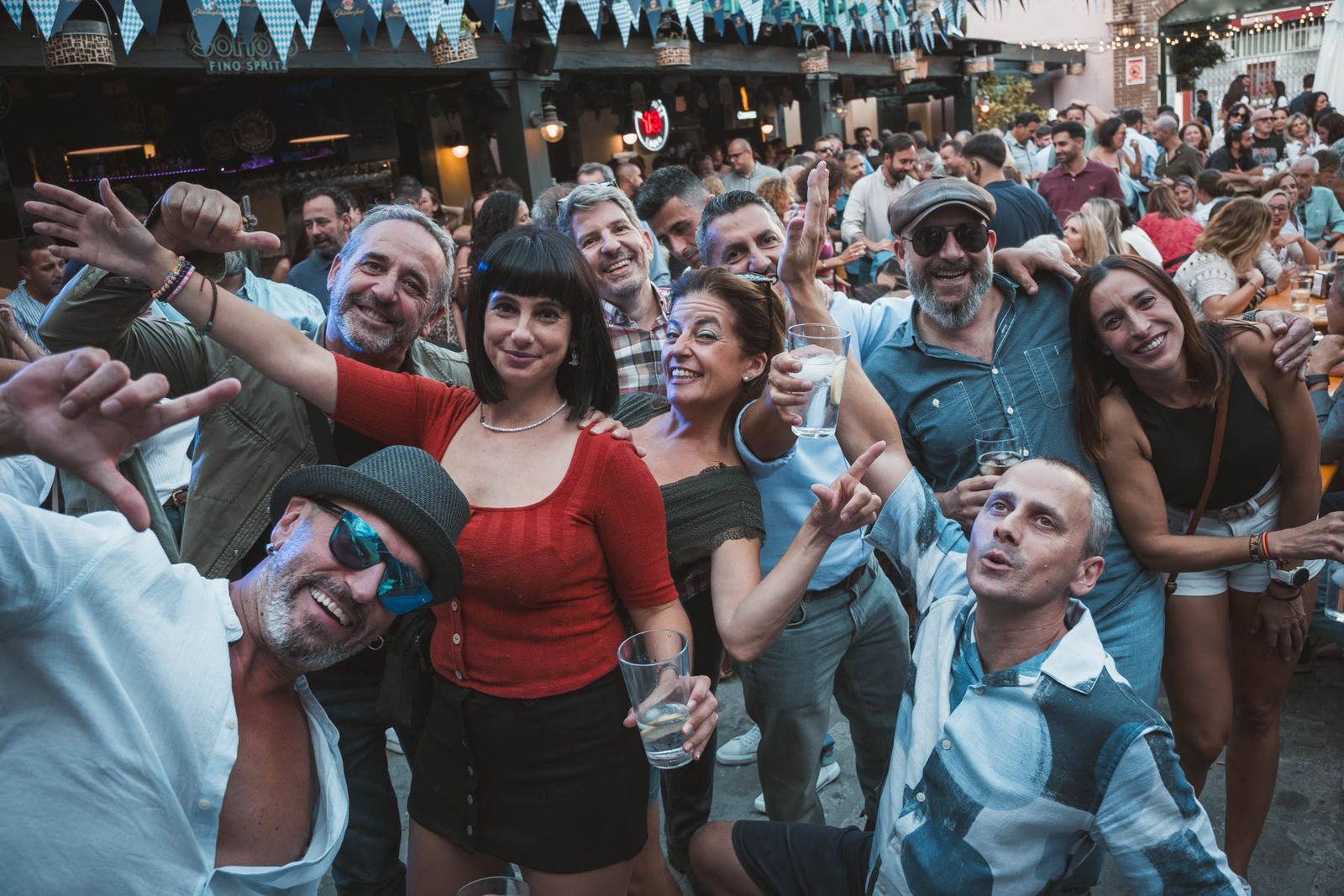 Búscate en las imágenes del viernes 27 de septiembre en el Oktoberfest en Plaza Canterbury en Jerez