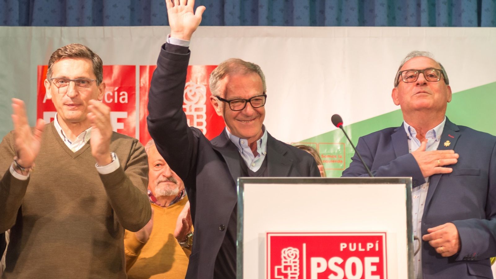 Cáceres junto al ministro José Guirao y el secretario general del PSOE en Almería.