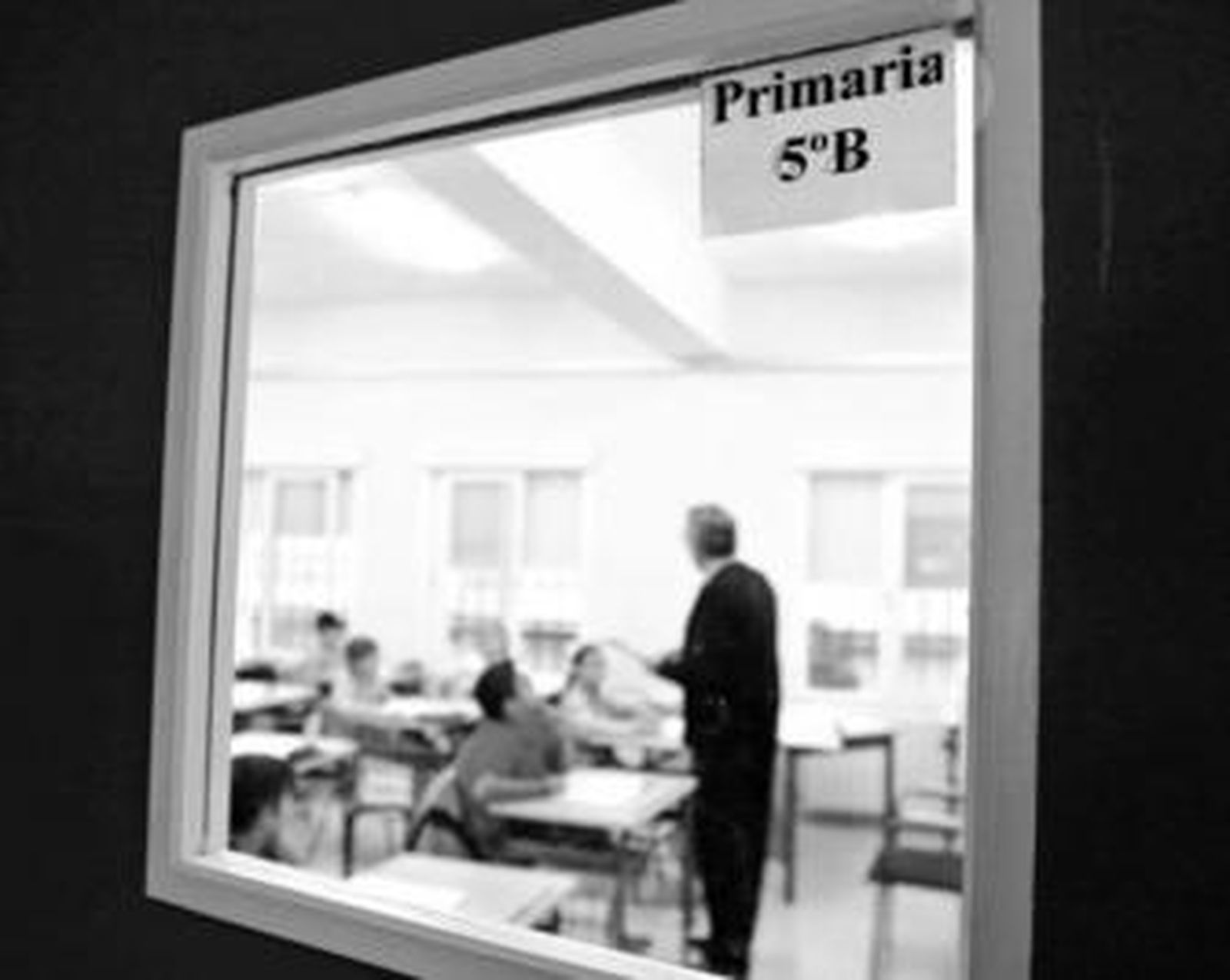 Varios alumnos en una clase de un centro de Infantil y Primaria.