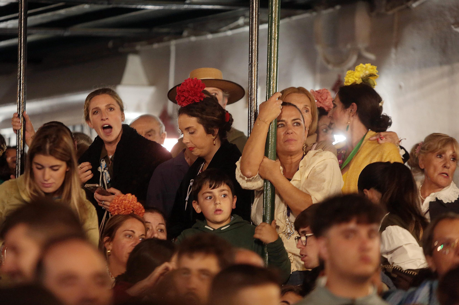 El Rocío 2023: Salto a la reja y procesión de la Virgen del Rocío en imágenes