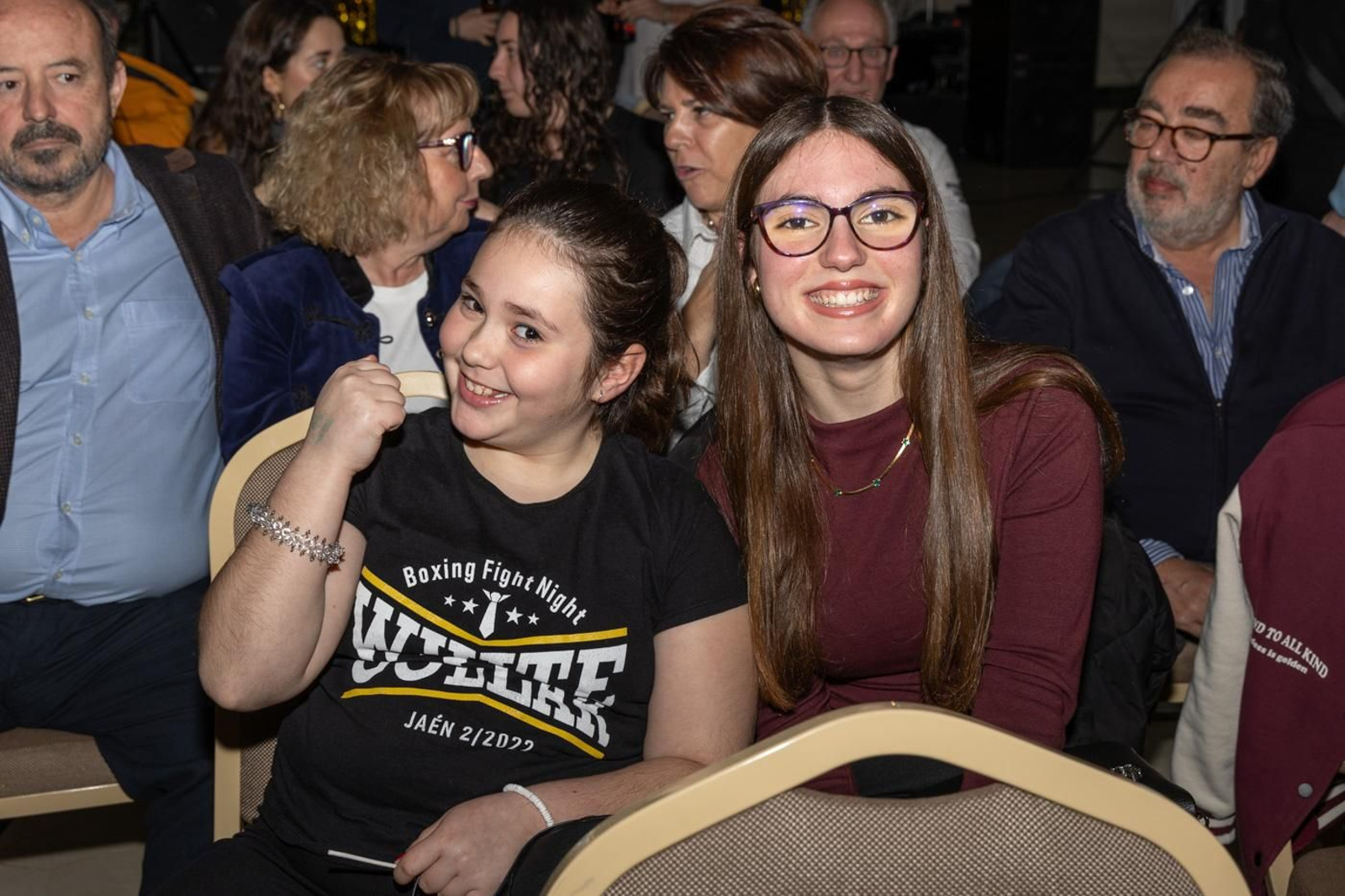 El boxeo solidario de la VI velada White Collar Boxing cautiva al público de Jaén