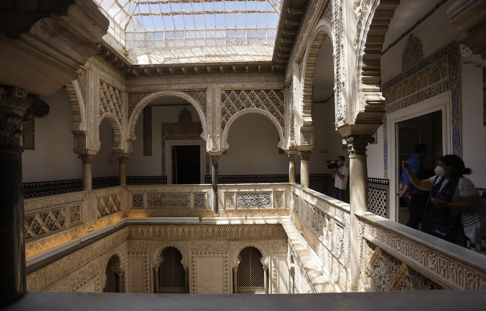 La visita al Cuarto Alto de los Reales Alcázares de Sevilla, en imágenes