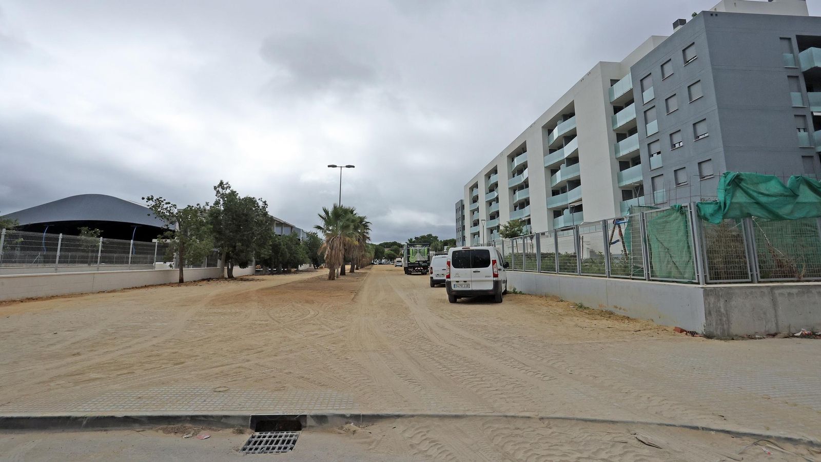 Parque de la zona que los vecinos piden convertir en aparcamientos.
