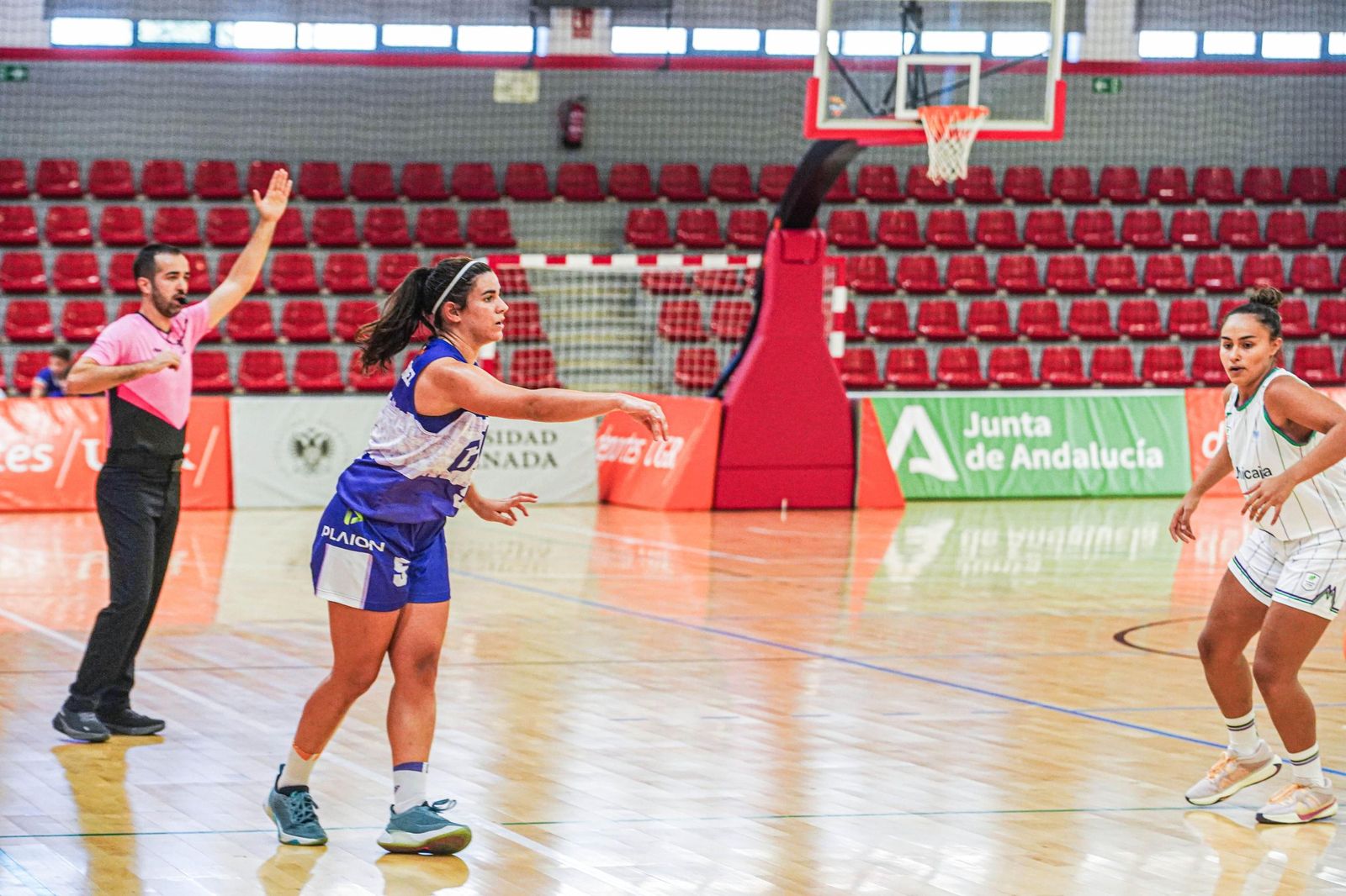 El Unicaja Mijas cierra en Granada una pretemporada invictas