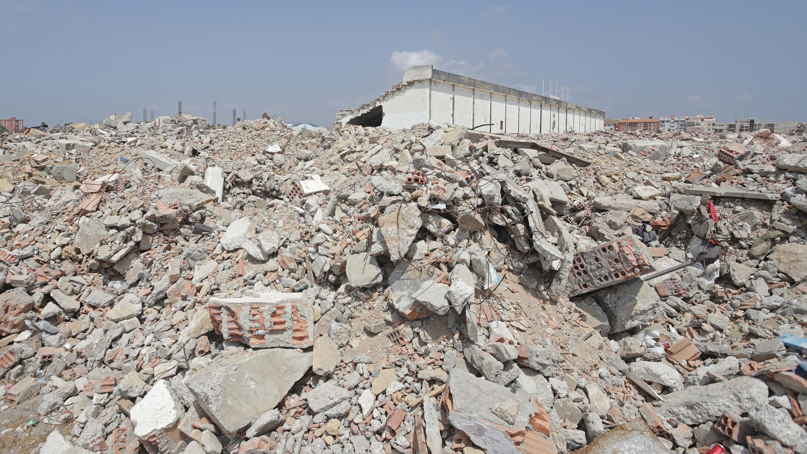 Foto de las obras del estadio municipal de La Línea
