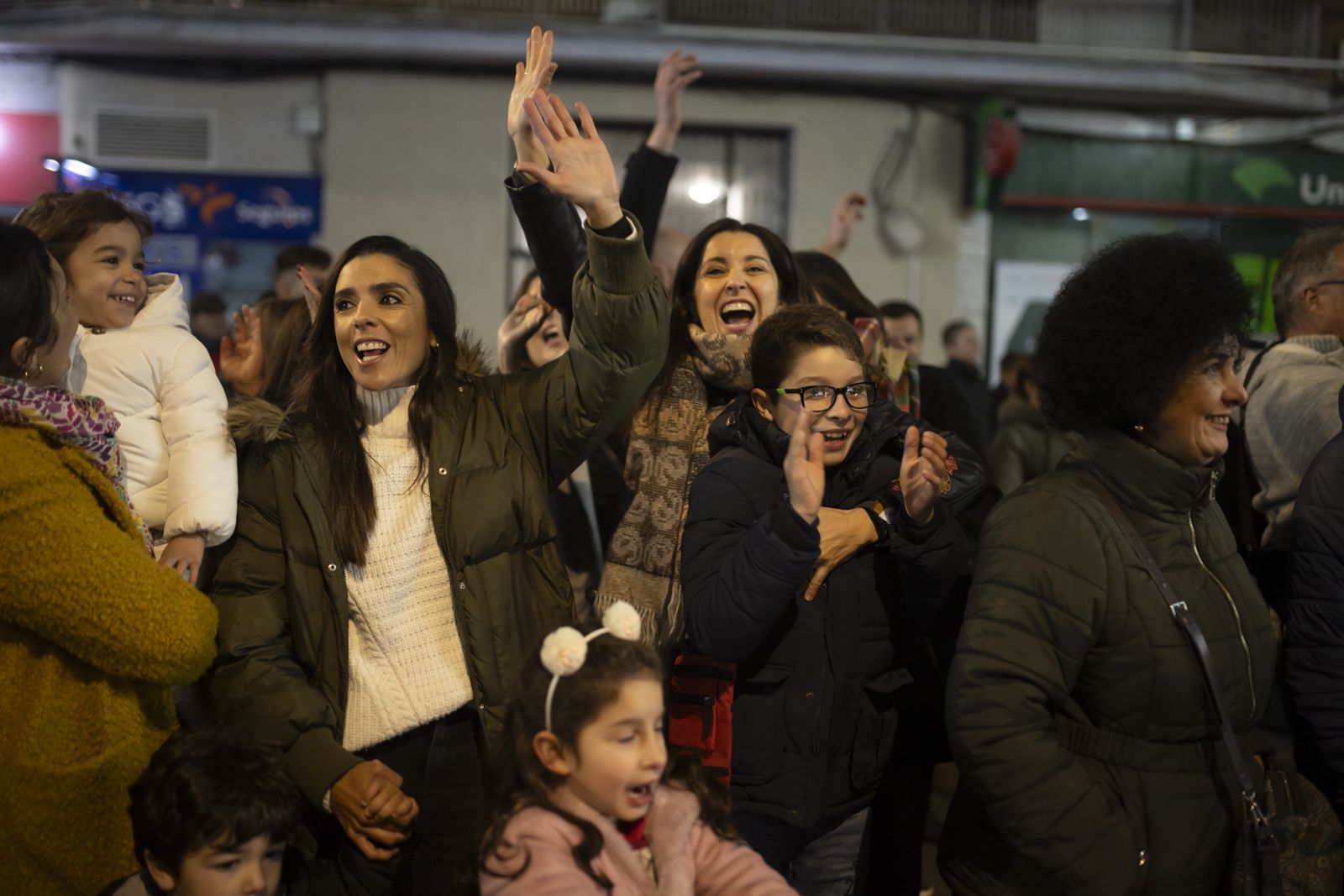 Imágenes de las Cabalgatas de los Reyes Magos de Huelva 2024