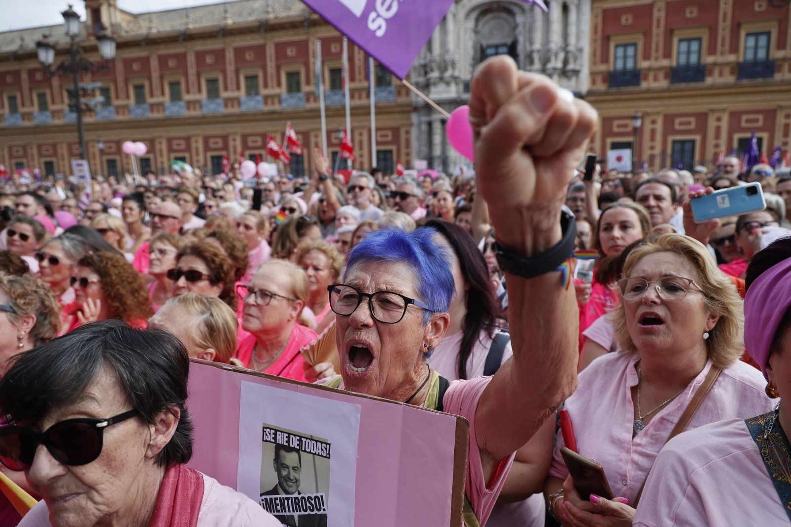 Las imágenes de la manifestación convocada por Amama