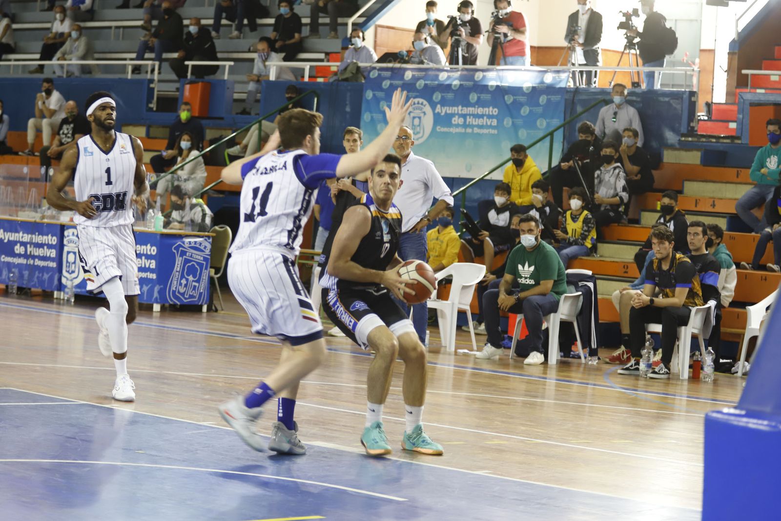 Lance del encuentro que disputaron el pasado fin de semana el Ciudad de Huelva y el Enrique Benítez.