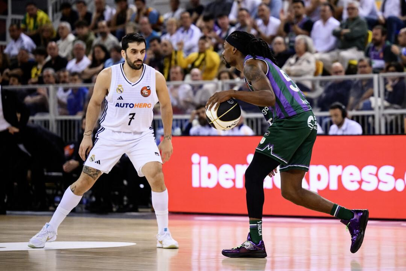 El Unicaja, campeón de Copa: Todas las imágenes del partido, la fiesta y la llegada a Málaga