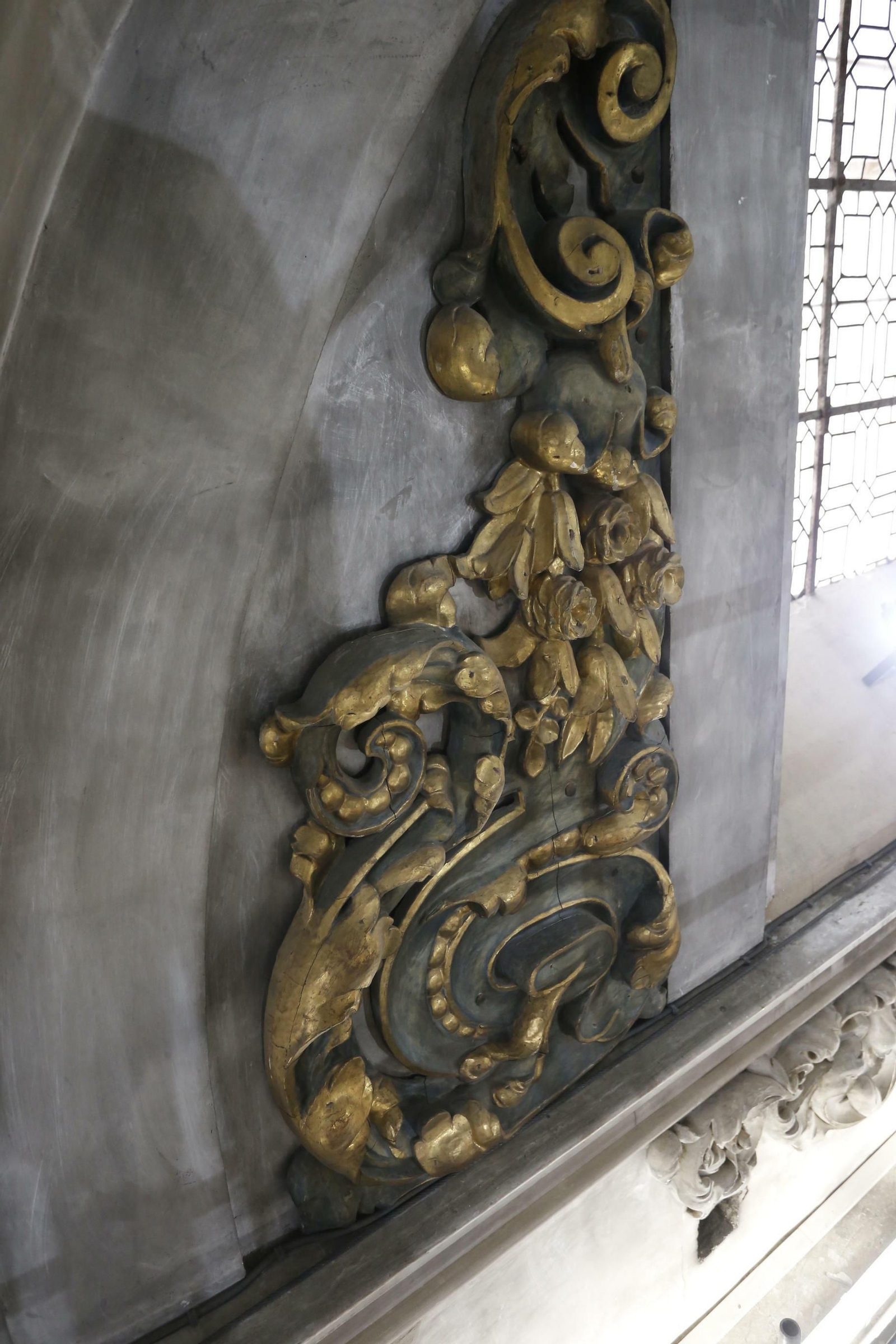 La restauración del coro alto de la parroquia de la Magdalena