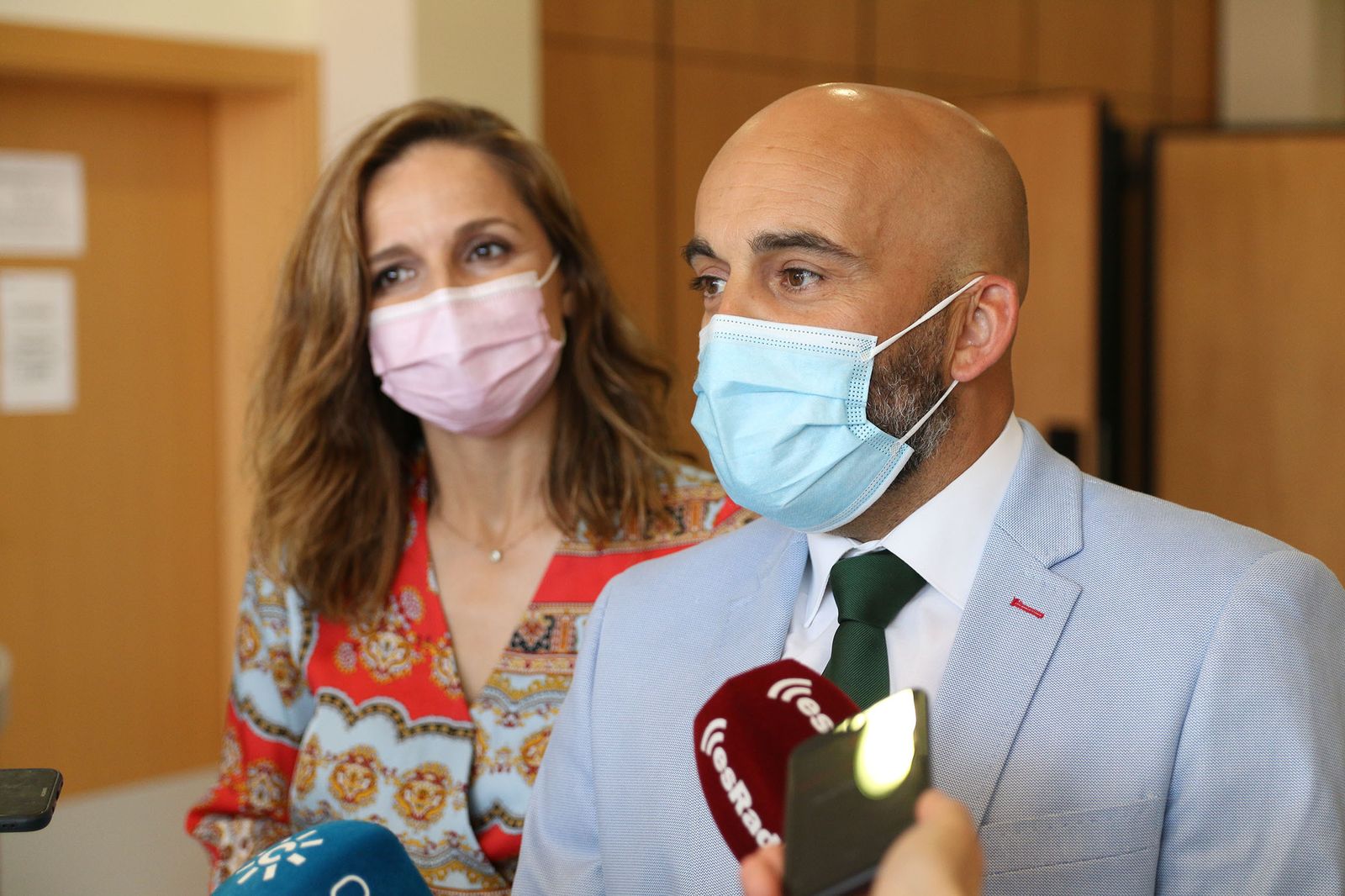 Fotogalería del reconocimiento a los trabajadores de la residencia de la FAAM que se autoconfinaron