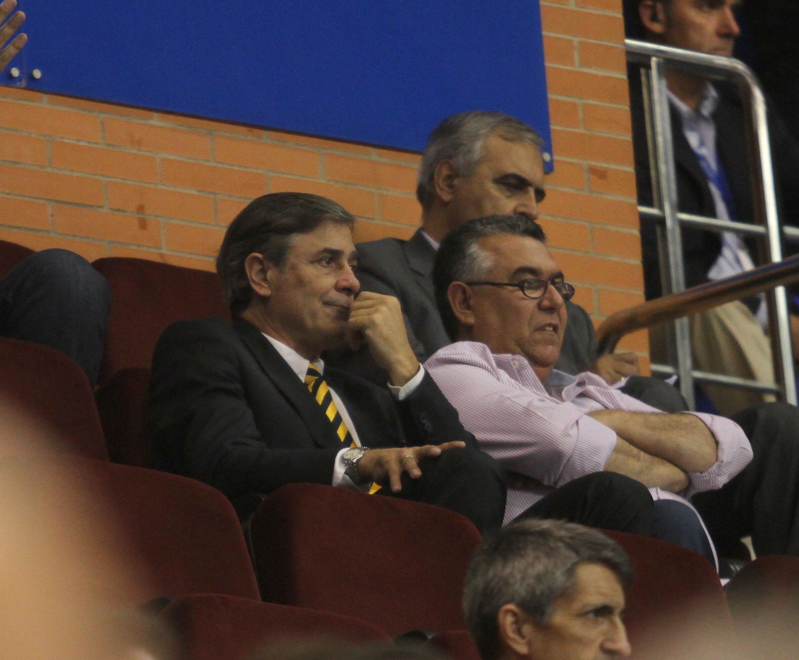 Berdi Pérez, en una visita con el Gran Canaria al Carpena, en el palco con Ramón García.