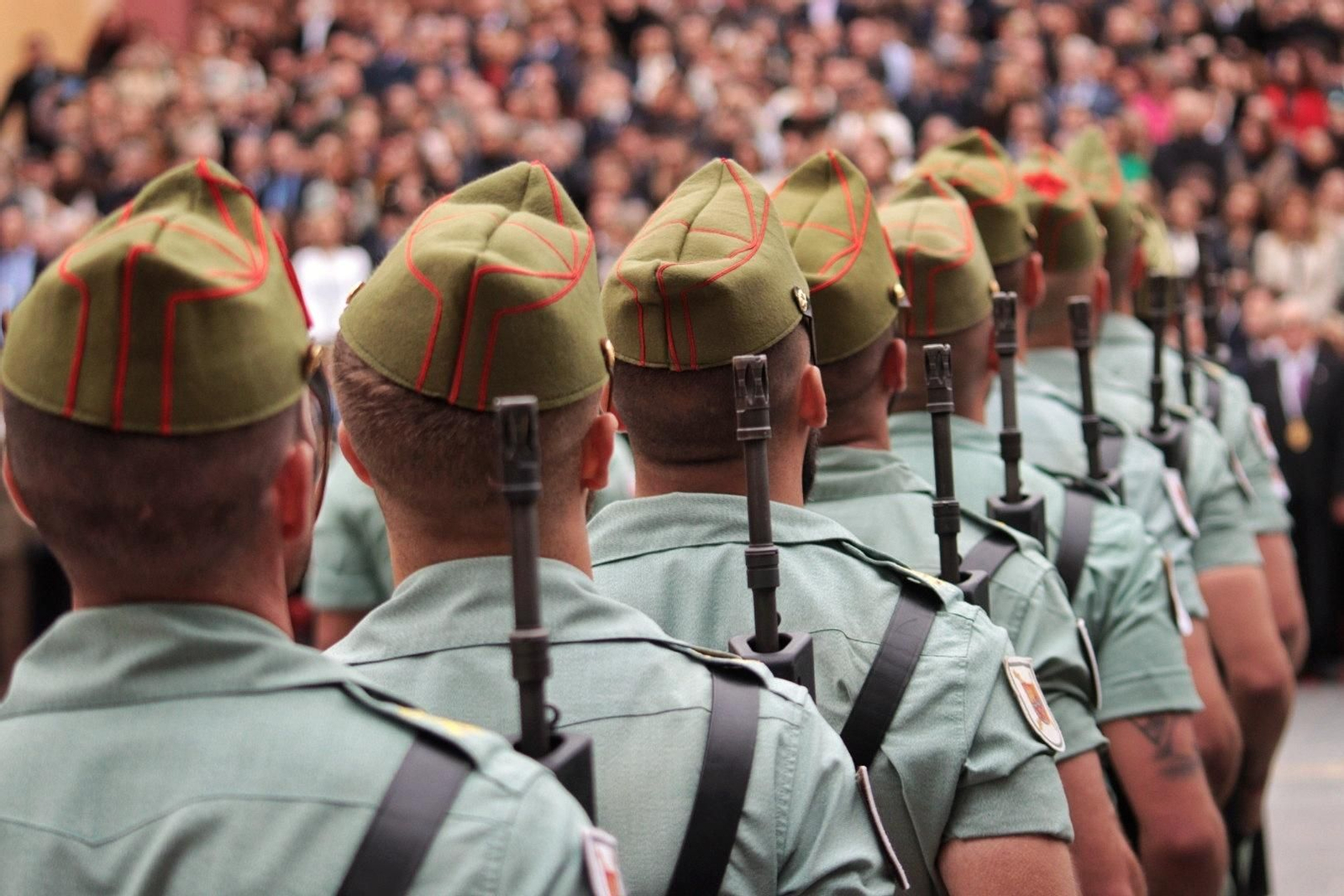 Las fotos de la Legión en el traslado del Cristo de Mena en Málaga este Jueves Santo Las fotos de la Legión en el traslado del Cristo de Mena en Málaga este Jueves Santo
