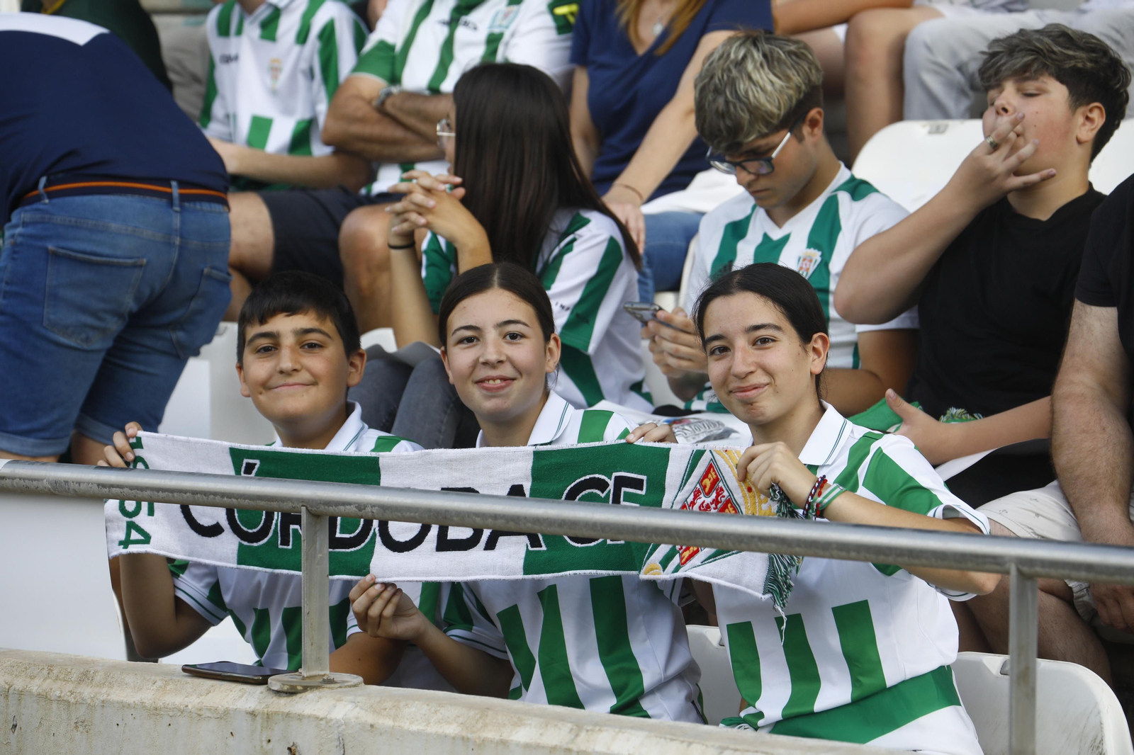 Las mejores fotos del ambiente en El Arcángel para el Córdoba CF - Ponferradina