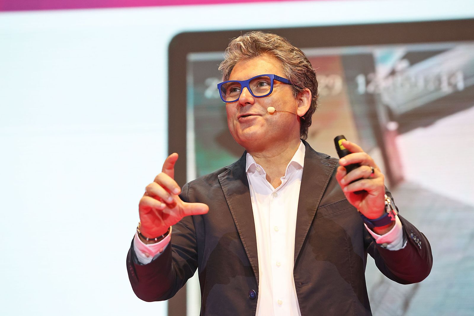 Imágenes del  IX Congreso de los frutos Rojos en la mañana de jueves