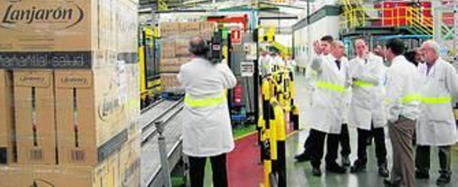 Juan José Díaz Trillo visitó ayer la planta ubicada en el municipio alpujarreño.