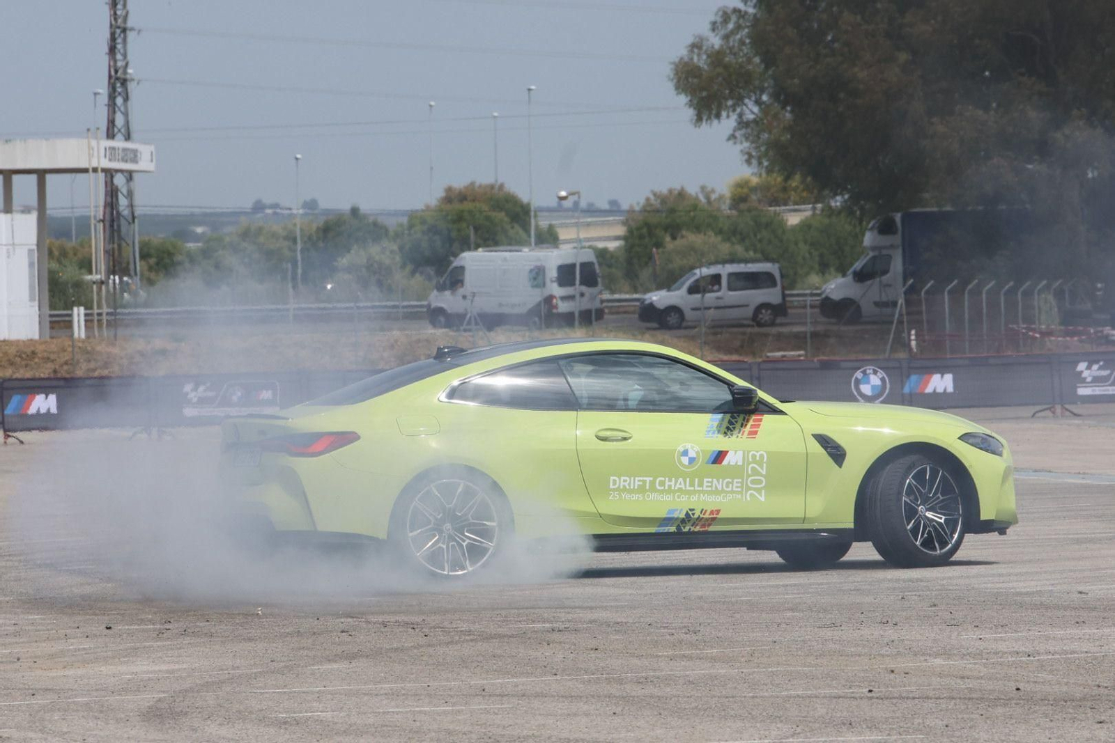 Curso de Drift en la esplanada del Circuito de Jerez Curso de Drift en la esplanada del Circuito de Jerez