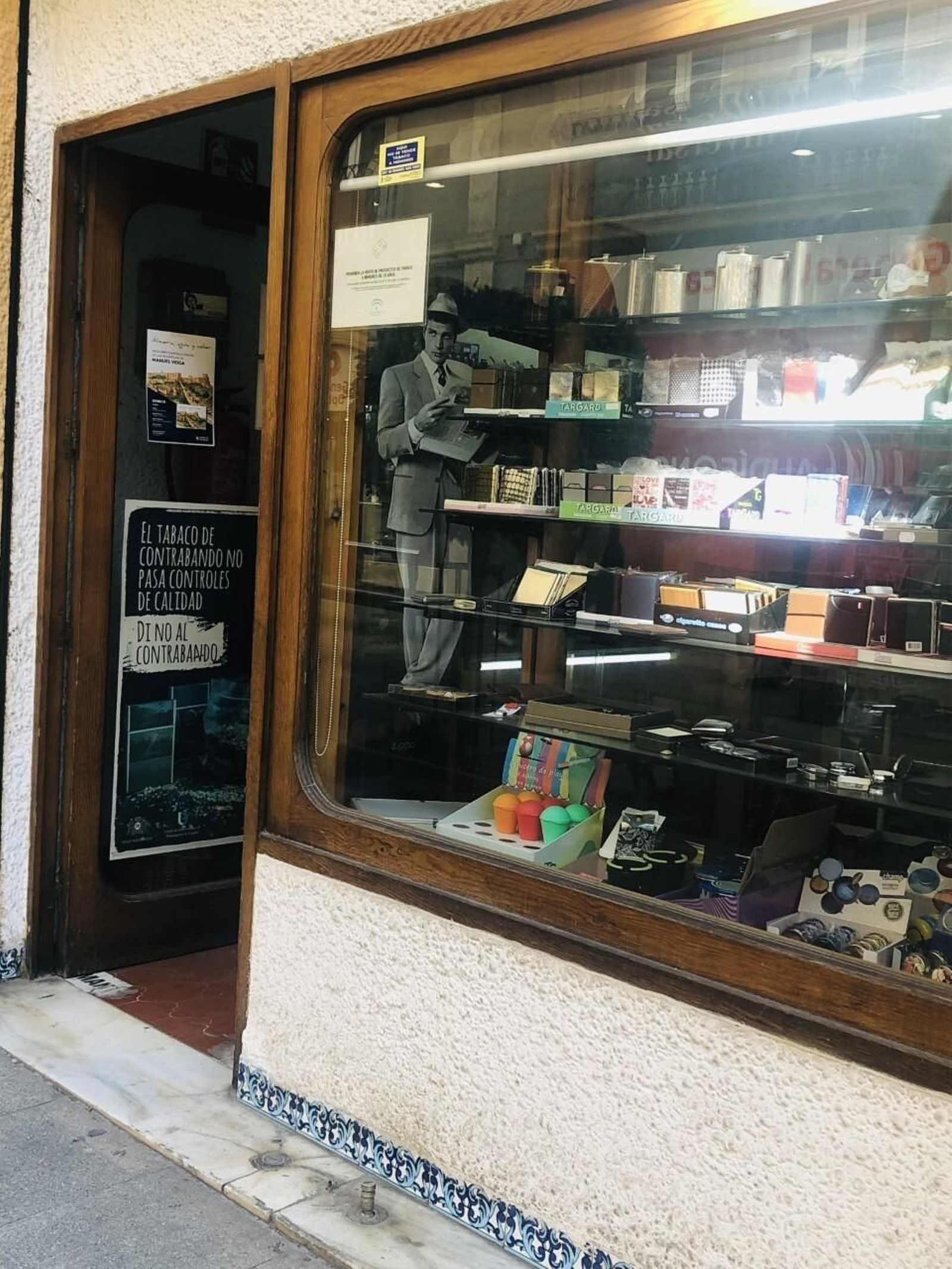 Escaparate de Tabacos y Timbres