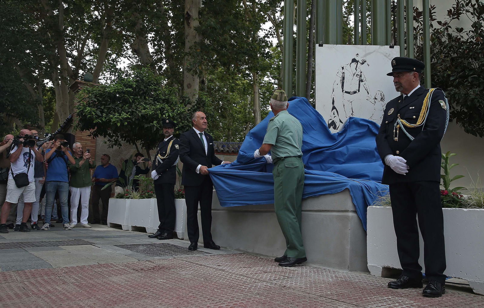 Fotos de la inauguración del monumento a la Legión en Algeciras