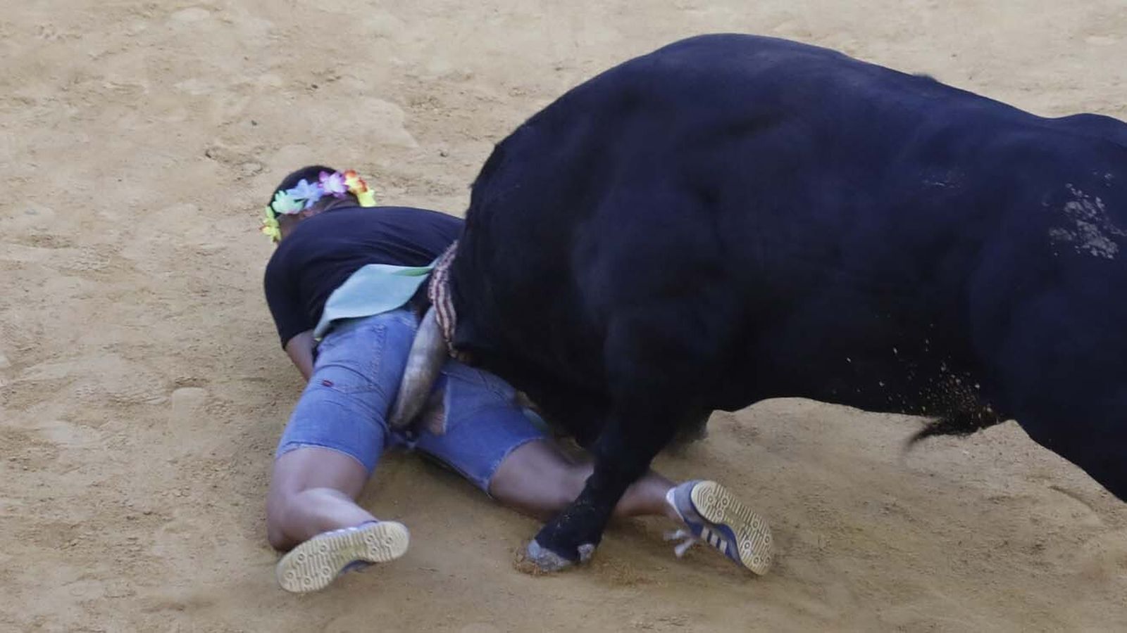 Las fotos del Toro del Aguardiente de San Roque