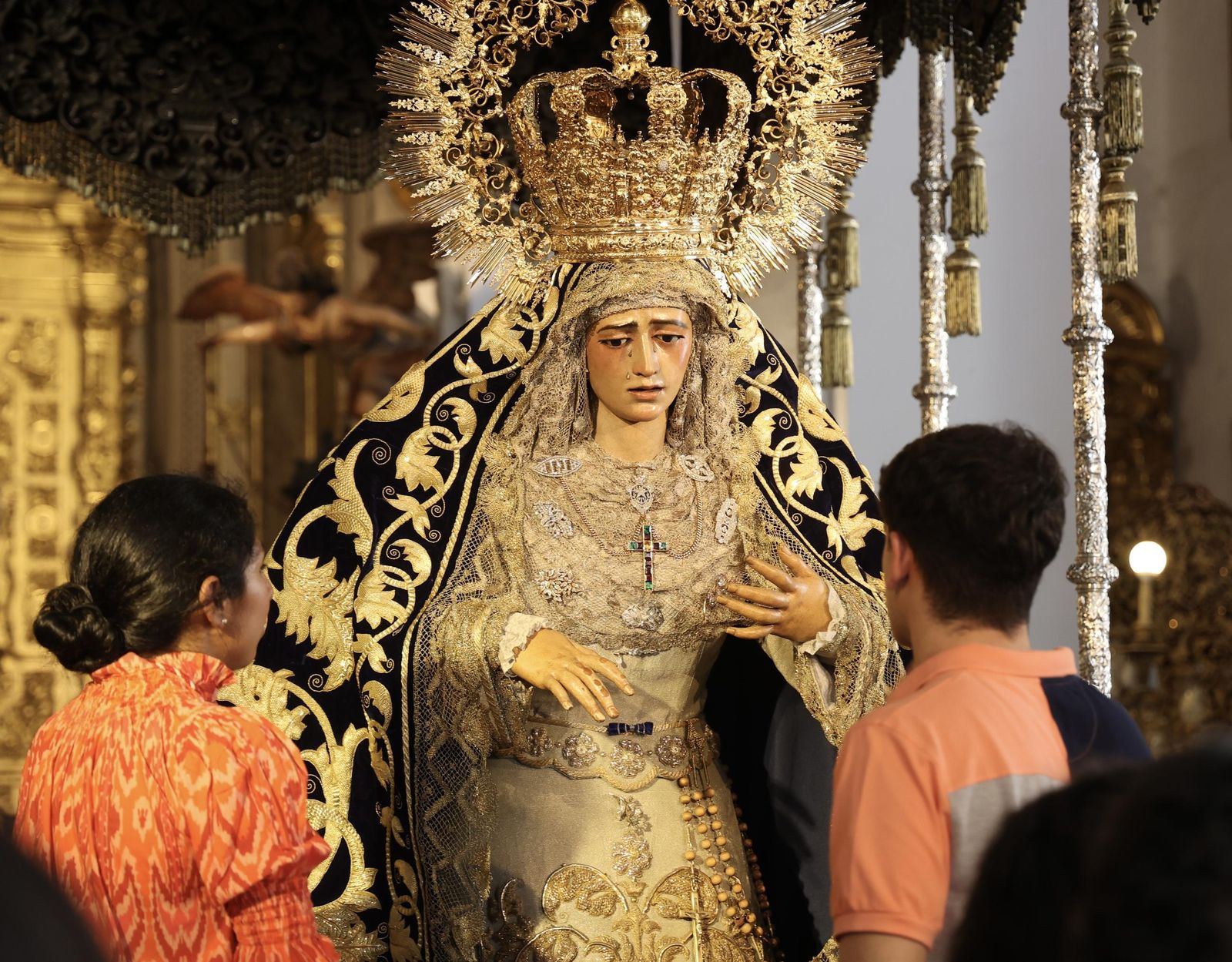 Besamanos de la Virgen de la Amargura