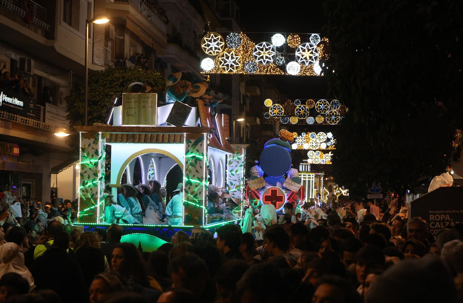 Las mejores imágenes de la noche de la Cabalgata de Reyes