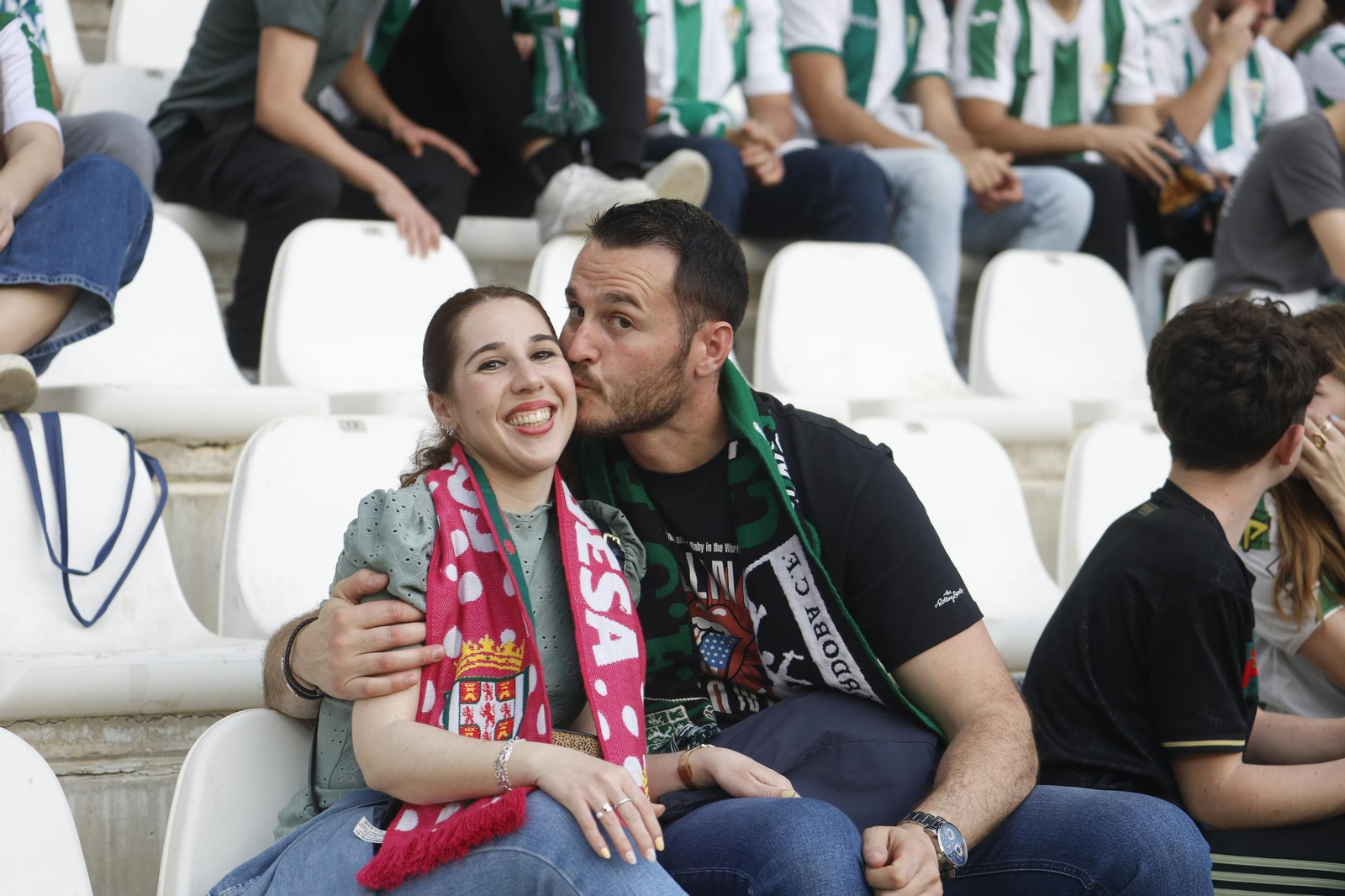 Las mejores fotos del gran ambiente en el Córdoba CF - Levante