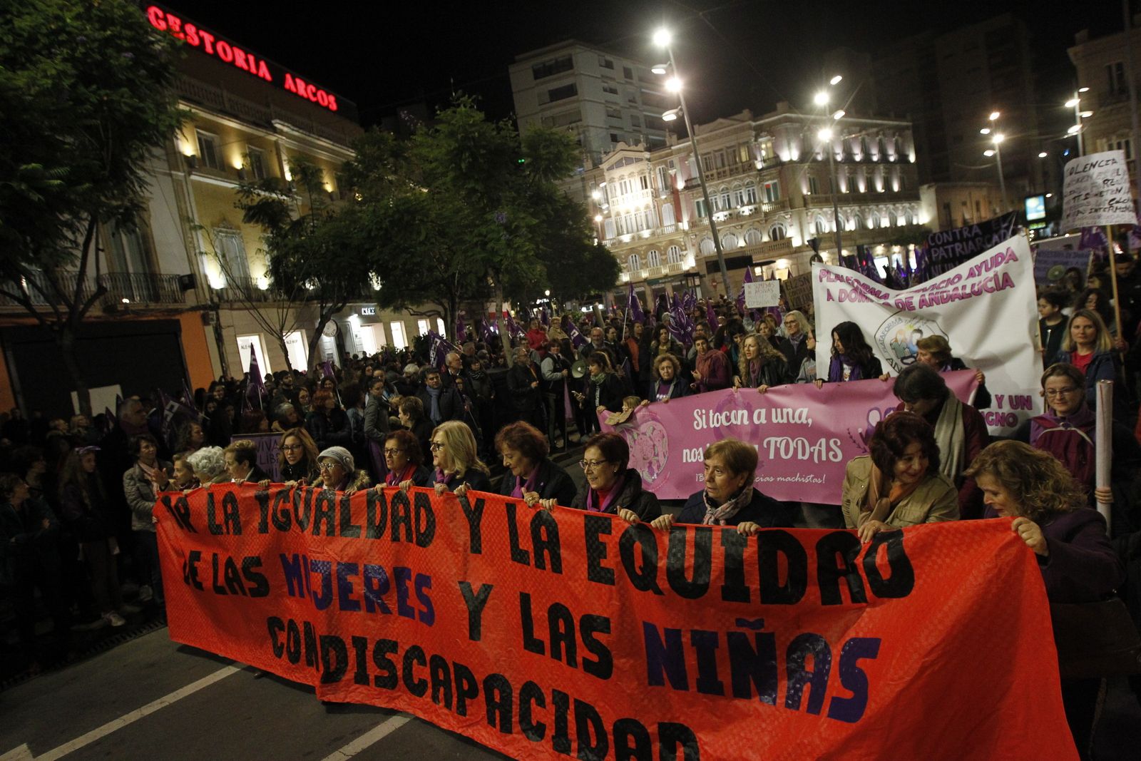 Manifestación Día Mundial contra la Violencia de Género. Almería