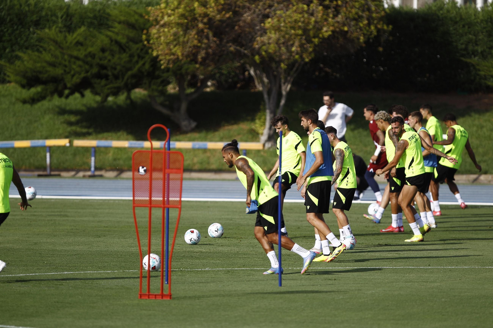 Primer entrenamiento de la Temporada 2025-2026 de la U.D. Almería, en imágenes