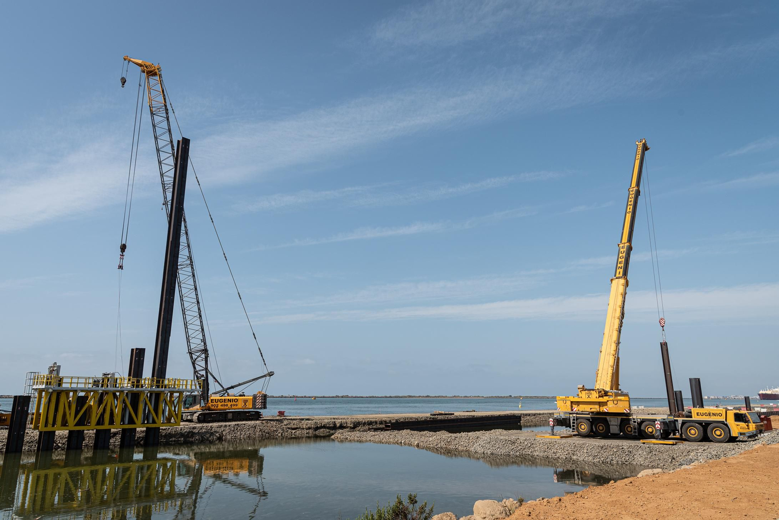 Imágenes de a obra de ampliación del muelle sur del Puerto de Huelva