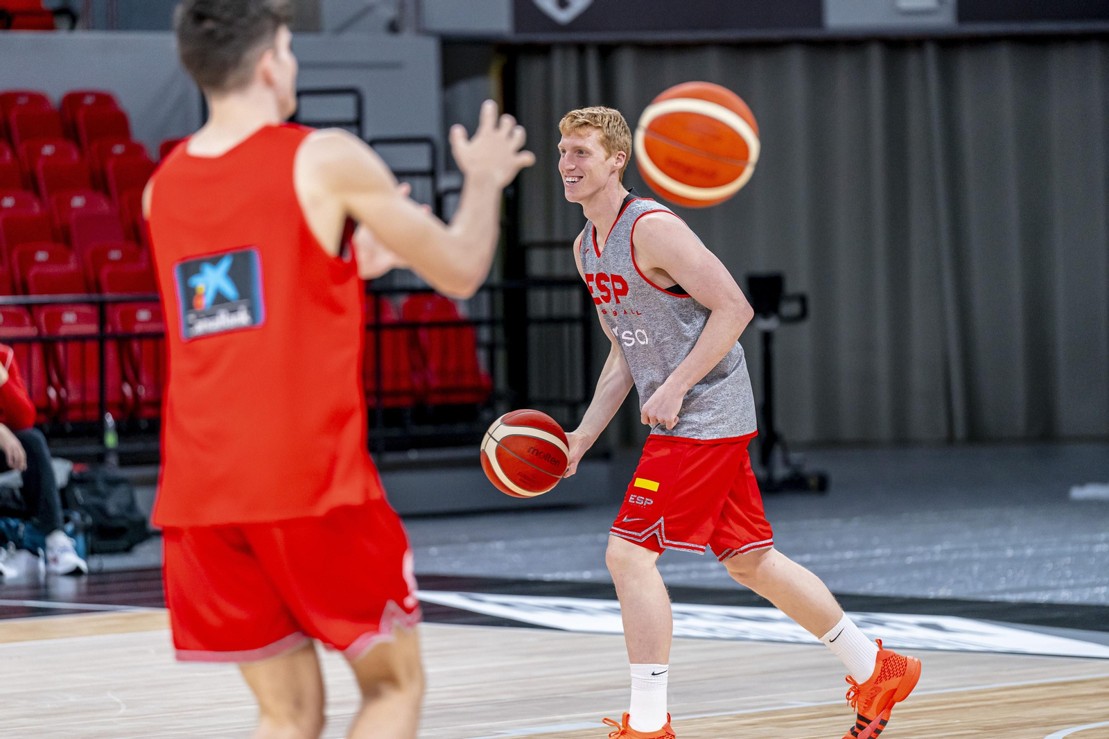 Alberto Díaz, Mario Saint-Supéry y Yankuba Sima, con Ricky Rubio a las órdenes de Scariolo