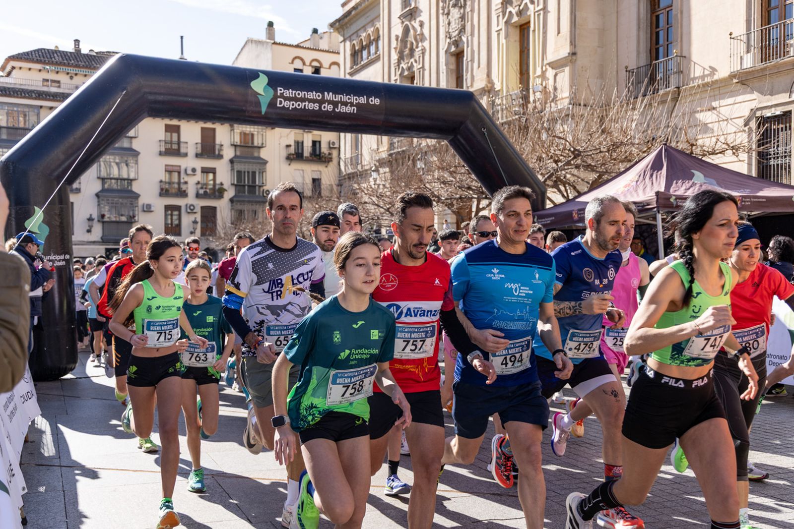 En imágenes: deporte y solidaridad se dan la mano en la VI Carrera-Caminata de la Hermandad de la Buena Muerte (1)