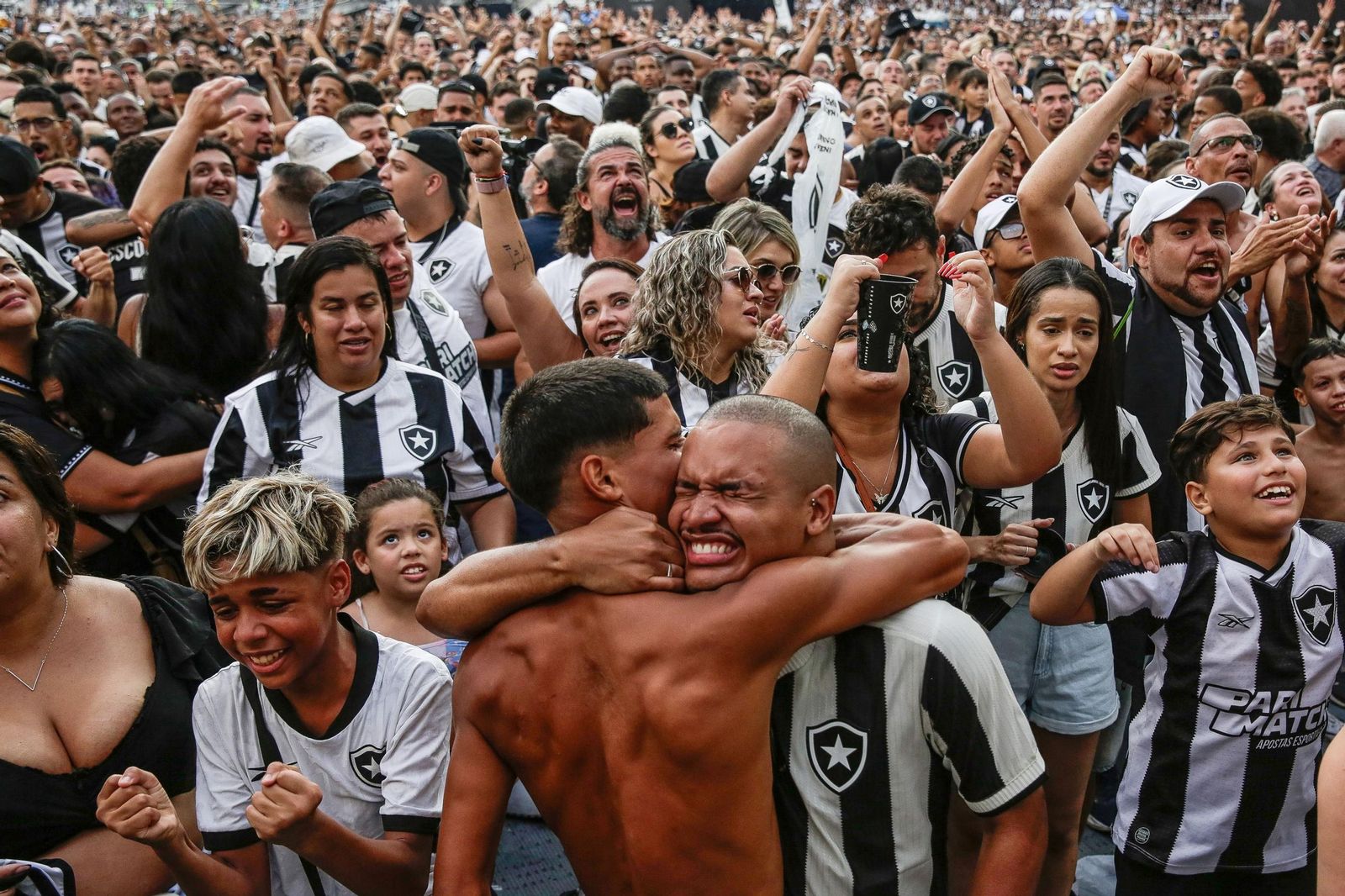 Las fotos de una final de la Libertadores histórica; Botafogo, campeón con 10, ante Atlético Mineiro