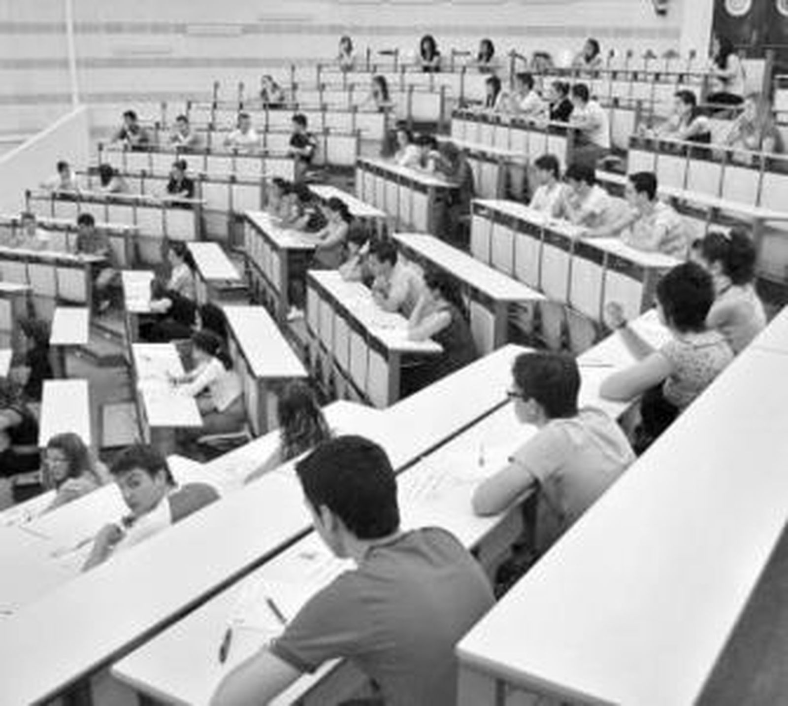 Medicina repite como la carrera con la nota de corte más alta