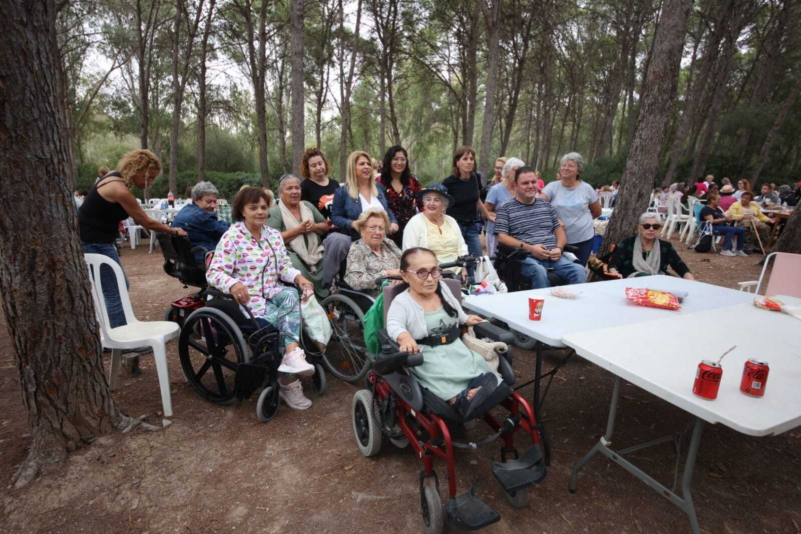 Convivencia de mujeres en Las Aguilillas, el pasado jueves.