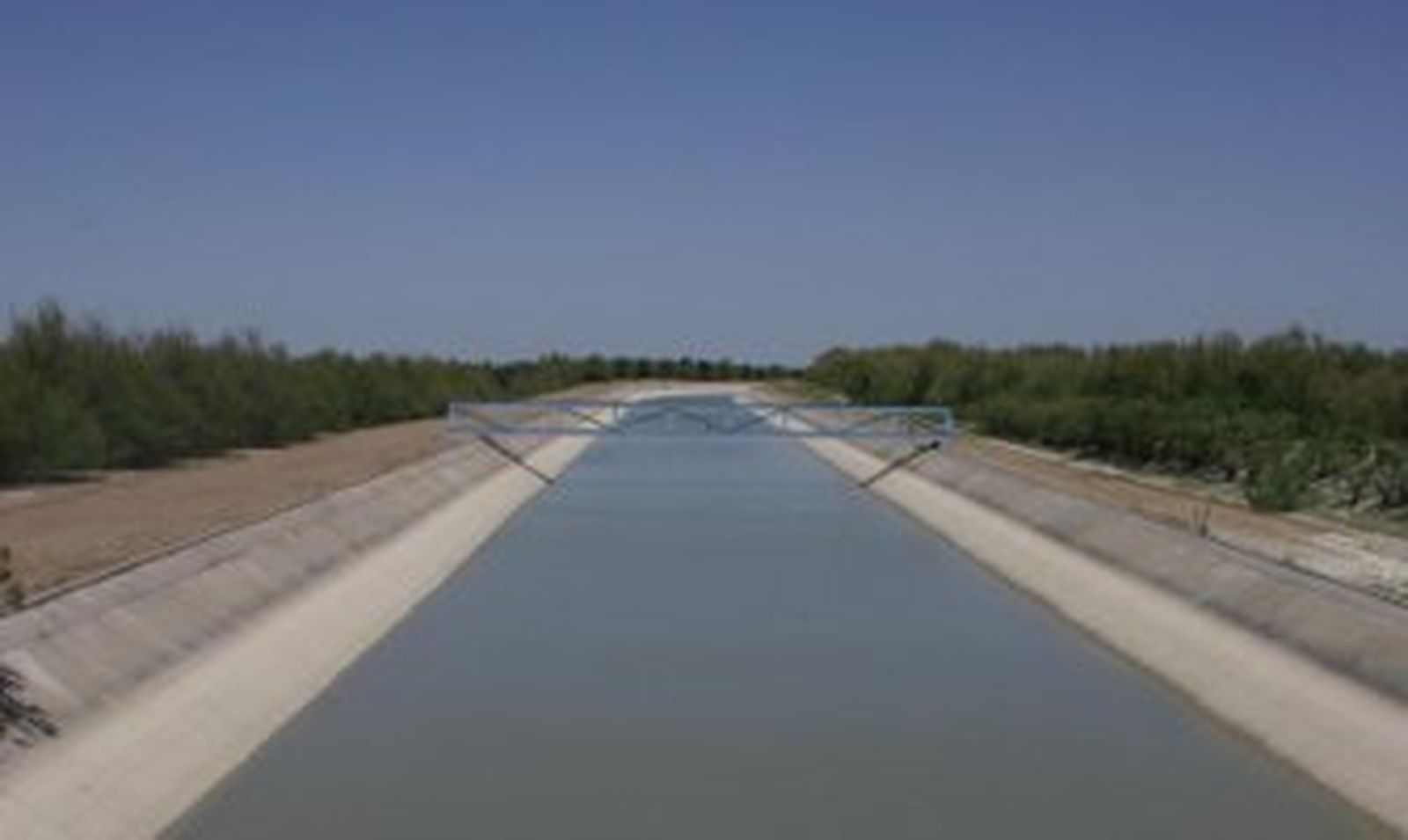 Las grietas del Canal del Bajo Guadalquivir se repararán en 2 años