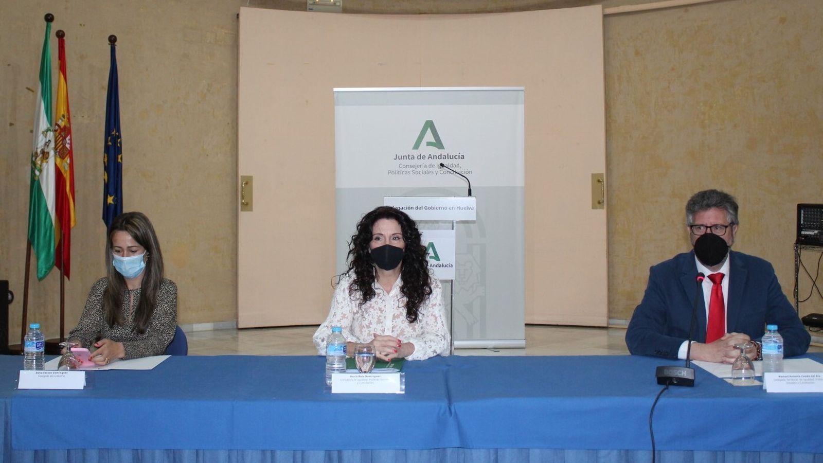 Imagen de la presentación de las ayudas esta mañana en la capital onubense.