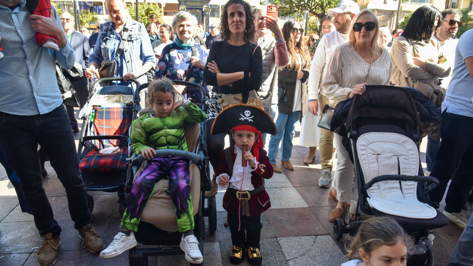 Fotos de la ada popular del Carnaval de Algeciras
