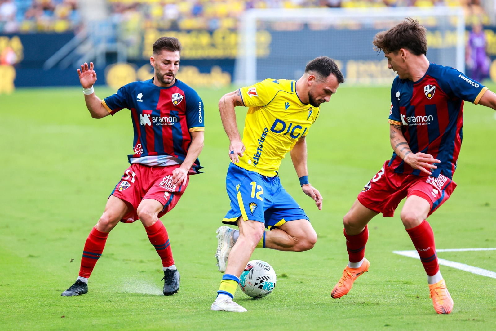 Las imágenes del Cádiz CF-Huesca
