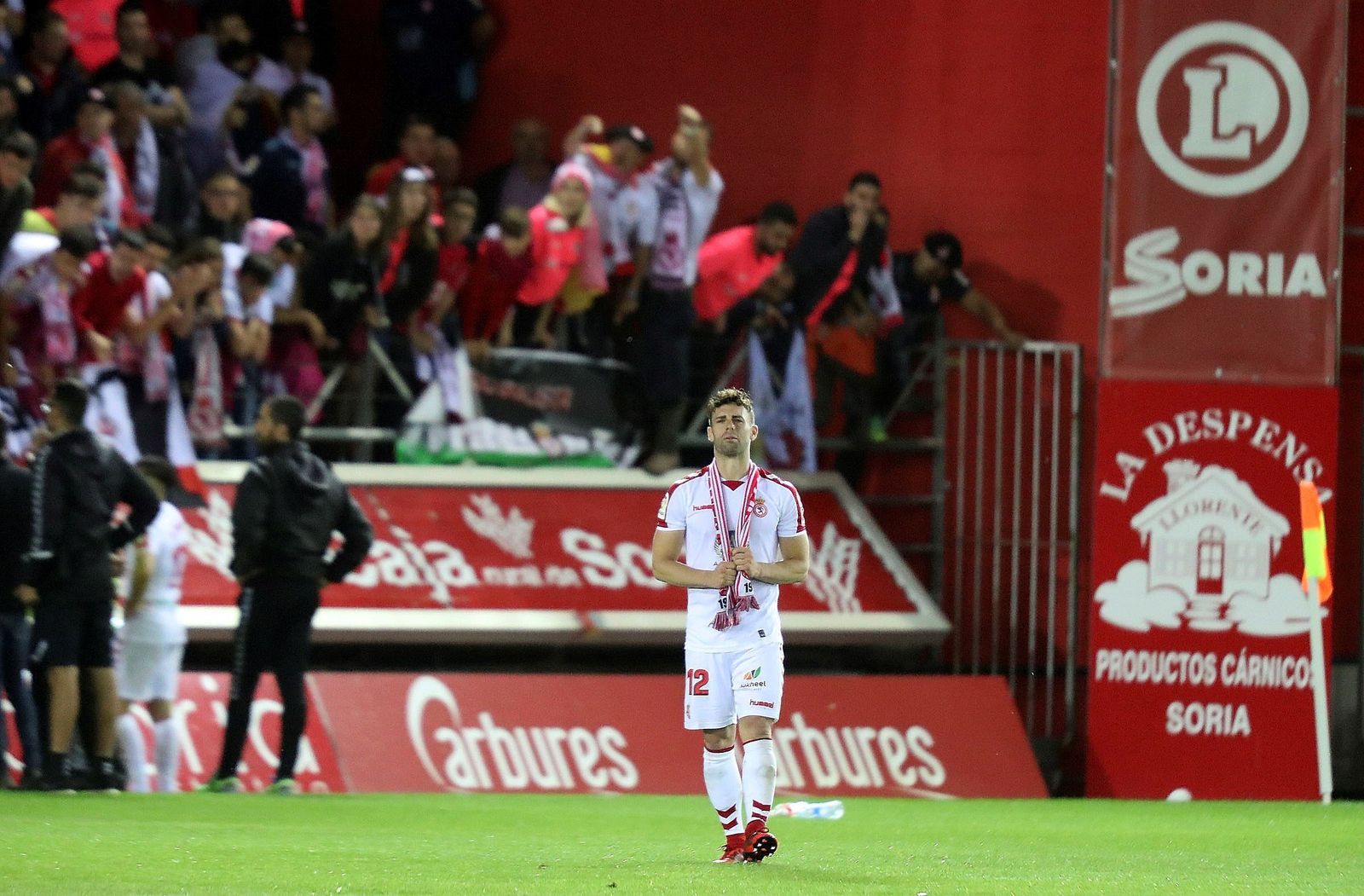 Un jugador de la Cultural Leonesa, abatido.