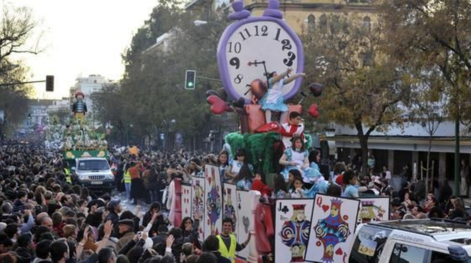 Las carrozas de la Cabalgata de Reyes Magos recorren las calles de la ciudad.

Foto: Manuel Gomez, Juan Carlos Vazquez
