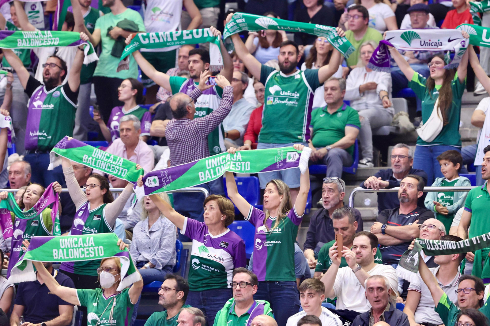 Búscate en las gradas del Carpena en el Unicaja-Baskonia
