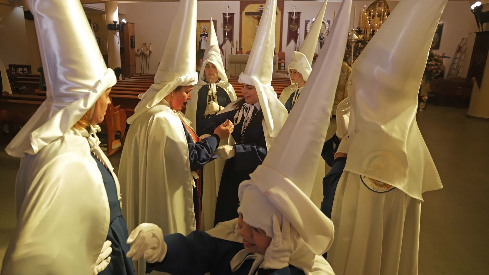 Fotos del Jueves Santo en Algeciras: Las Tres Caídas